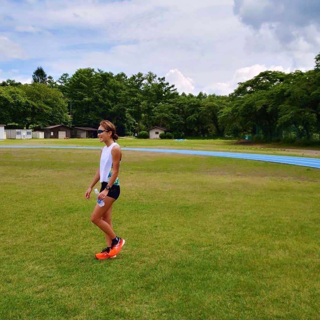 岸本新菜のインスタグラム：「3種目Hard Day🏊‍♀️🚴‍♀️🏃‍♀️ 最後のランが終わり、達成感でこの笑顔⭐️ 良いトレーニングができました👍」