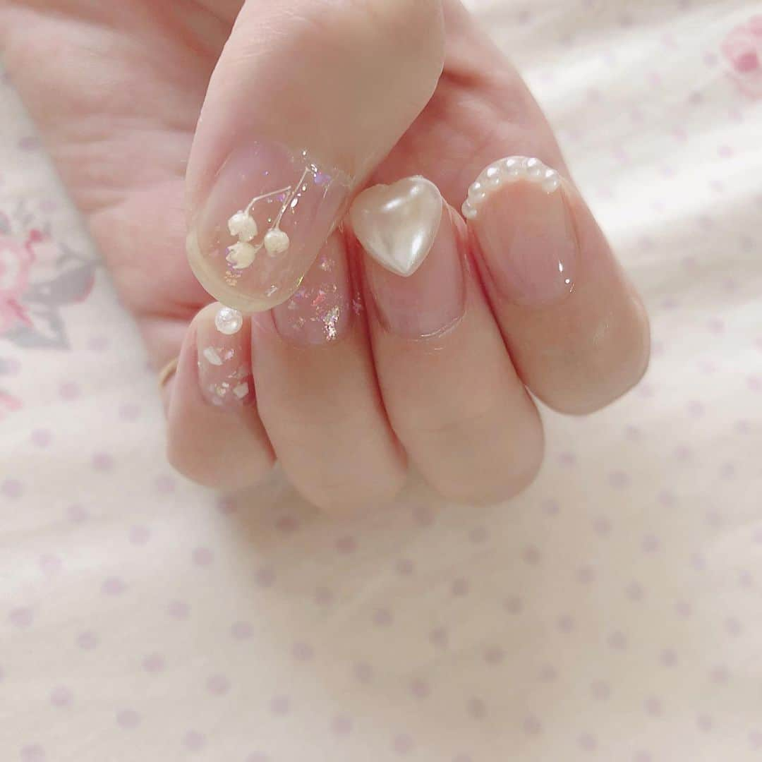 月森世菜さんのインスタグラム写真 - (月森世菜Instagram)「white nail🤍🫖🥛🍨🕊 I did my nails myself♡  セルフネイルまとめ🤍 次はどんなネイルにしようかな〜  DM🙅‍♀️質問は最新の投稿の コメントにお願いします🤍  ┈┈┈┈┈┈┈┈┈┈┈┈┈┈┈┈┈┈┈ せいなです♡ 白系統の女子力アップのことに ついて投稿しているので フォローして頂けると嬉しいです🥛  @seina.tsukimori   白系統のお写真に タグ付けして下さると見に行きます♡  ファンネーム・マーク → せいらー・🤍🕊  ┈┈┈┈┈┈┈┈┈┈┈┈┈┈┈┈┈┈┈  #白 #ホワイトネイル #セルフネイル #白ネイル #ネイルデザイン #シェルネイル #シンプルネイル #白系統 #white #whitenails #whitelove #selfnail #パールホワイト #オールホワイト #allwhite #allwhiteeverything #ガーリー #ガーリーネイル」7月11日 18時36分 - seina.tsukimori