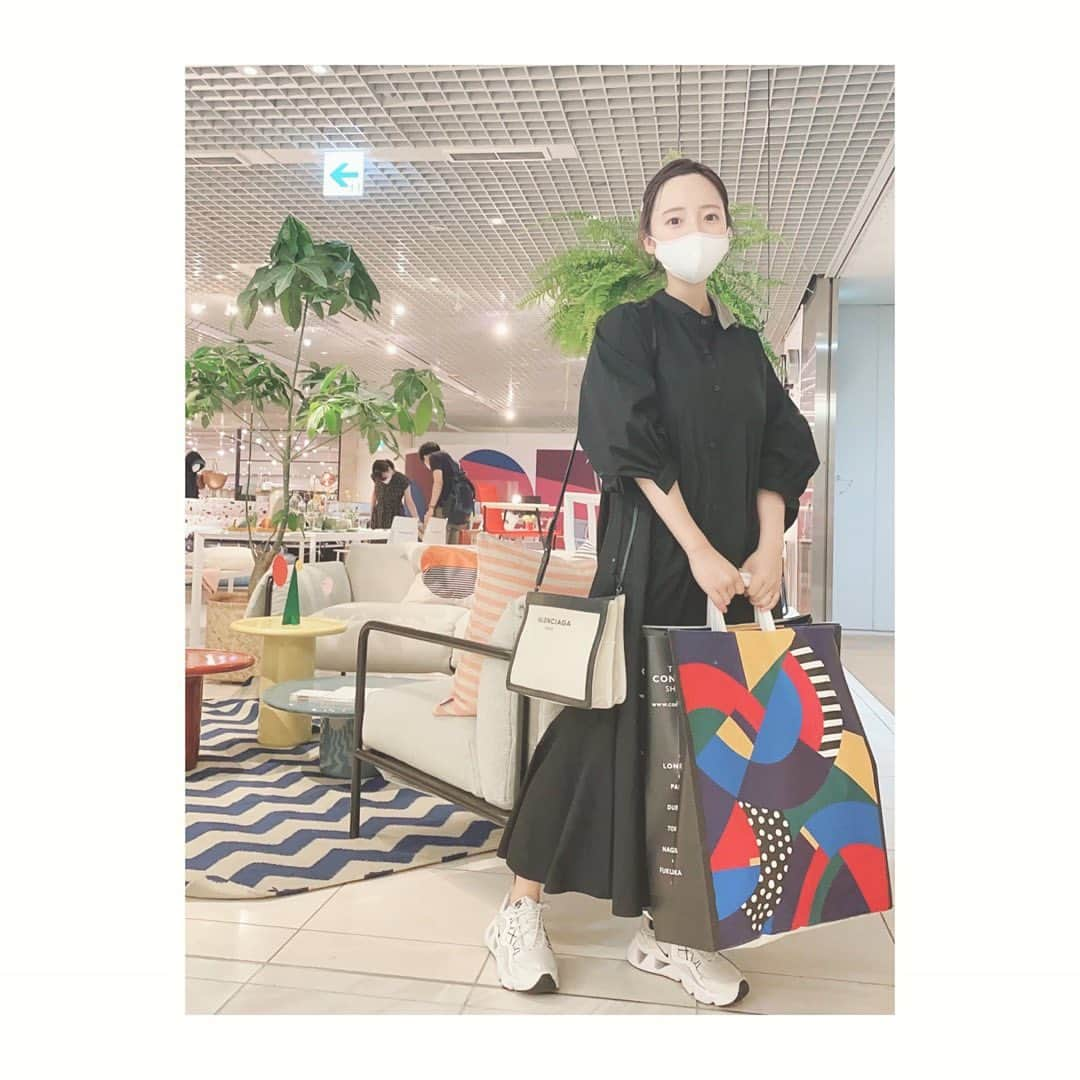 平原歩のインスタグラム：「たくさんたくさんときめいた☺️ #theconranshop #インテリア」