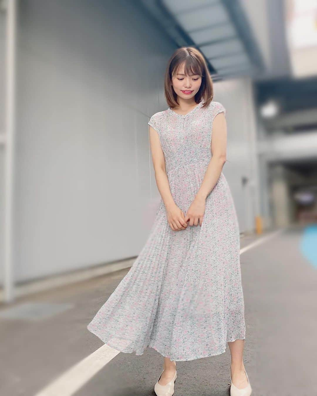 渕上舞さんのインスタグラム写真 - (渕上舞Instagram)「🌻 ⁡ ⁡ ⁡ 今日の私服です☺︎ @cocodeal_official 💐 ⁡ ⁡ ⁡ ⁡ #cocodeal #ココディール #夏服コーデ #ワンピースコーデ #花柄ワンピース #花柄ワンピ #2021ss #fukuoka」7月11日 22時05分 - mai_fuchigami_48