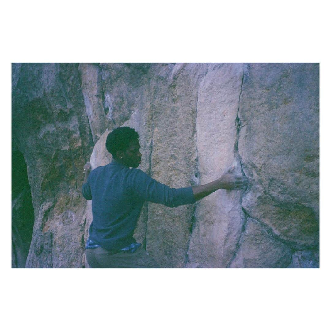 白石阿島さんのインスタグラム写真 - (白石阿島Instagram)「So much love to these people 💜. NYC climbing crew goes hard!! ✨ Some cute flicks from my broken film camera. RIP to my beloved Olympus point and shoot. I’m currently on a mission to secure a new one.」7月12日 1時34分 - ashimashiraishi