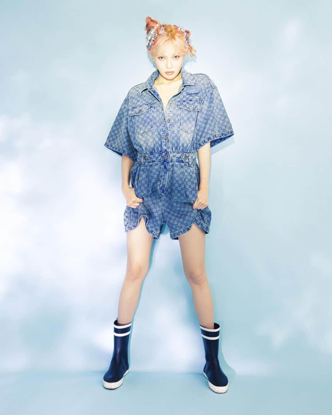 ヒョナ さんのインスタグラム写真 - (ヒョナ Instagram)「📹🤍🤍🤍✨」7月12日 3時36分 - hyunah_aa