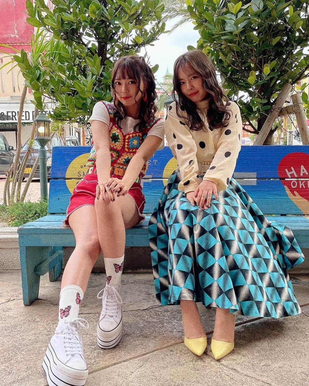 山田菜々さんのインスタグラム写真 - (山田菜々Instagram)「沖縄 MVオフショットあげていきます🌈  tops ... @ber_net  skirt ... @ber_net  shoes ... @re_rz」7月12日 15時08分 - tannana.yamada