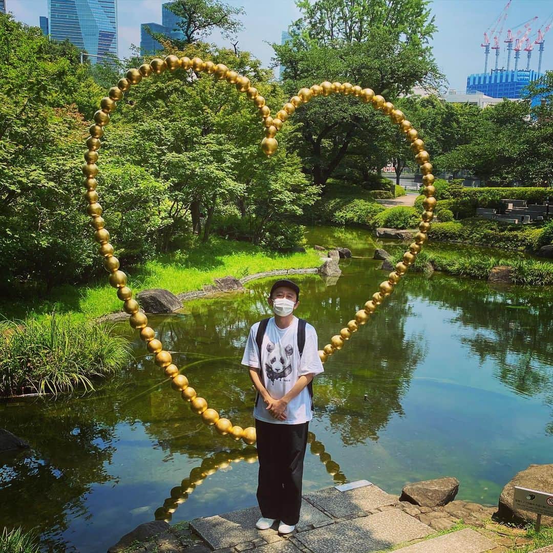 有吉弘行さんのインスタグラム写真 - (有吉弘行Instagram)「おばショット。 天気が良くてご機嫌な有吉おばさん。」7月12日 15時49分 - ariyoshihiroiki