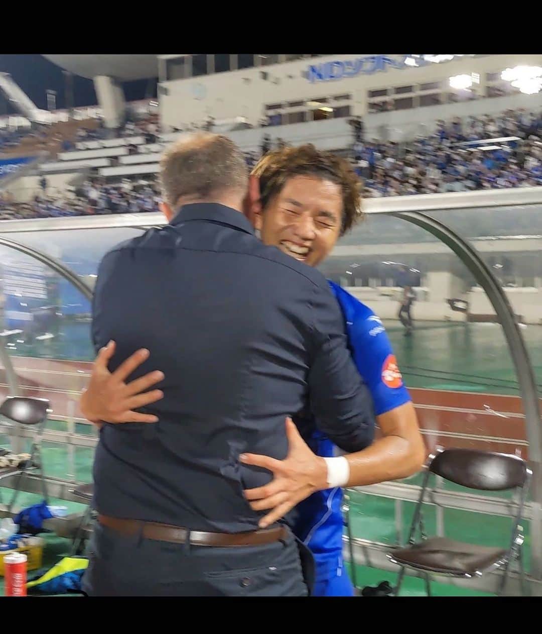山田康太のインスタグラム：「最高な1日🤙  5連勝もできたしみんなのおかげで3試合連続ゴールも決めれた💪  苦しい時間帯も耐えてくれる守備陣にはいつも感謝しかないです🤣 俺ももっと仕事しなきゃ😤  次の相手は首位 自分たち次第でもっと勝ち点を縮めれるチャンスがあると思うと楽しみ！！  次はアウェイですけど勝ち点3を取って帰ってこれるようにいい準備します💪」
