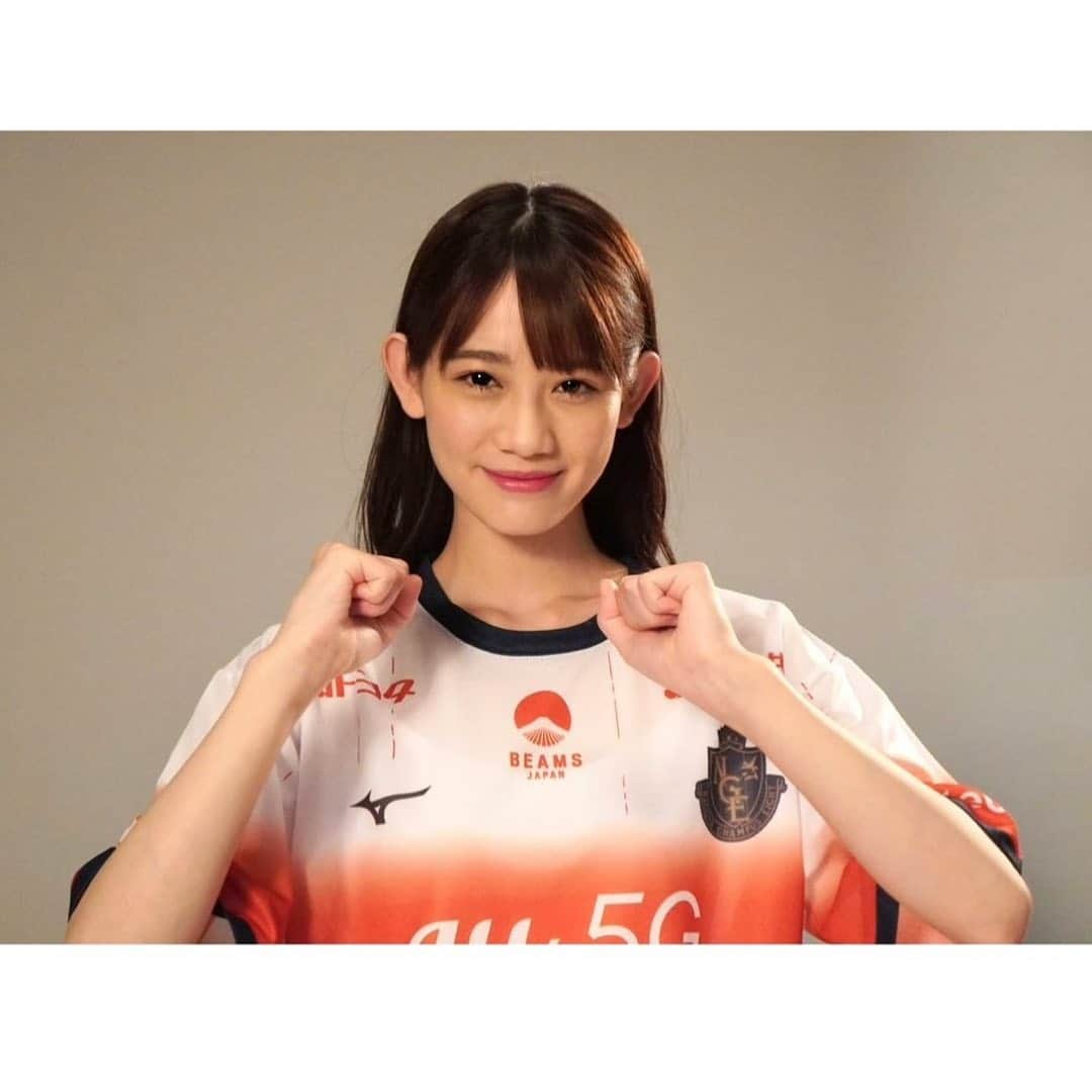 秋本帆華さんのインスタグラム写真 - (秋本帆華Instagram)「. 今年も！ #名古屋グランパス ⚽️ #鯱の大祭典 広報大使に 就任させて頂きました🔥🔥🔥  ⚽️8月15日（日）湘南ベルマーレ戦 ⚽️8月29日（日）清水エスパルス戦 で行われるイベントに出演します☺️ (豊田スタジアム)  あっっっつい夏になりそうです🔥 よろしくお願いします！！！！  ※3枚目は胸トラップしてるつもり」7月12日 19時37分 - honoka_akimoto_official