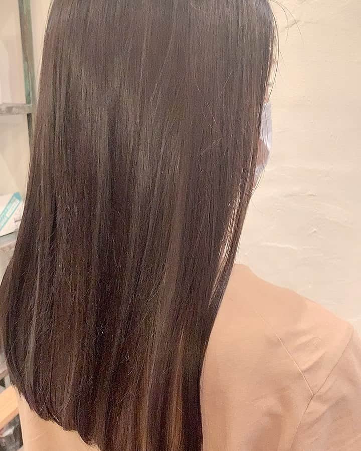 のインスタグラム：「Newインナーカラー  #インナーカラー #ヘアカラー #アッシュグレー グレー　#haircolor #hair #ロングヘア  #アッシュグレージュ」