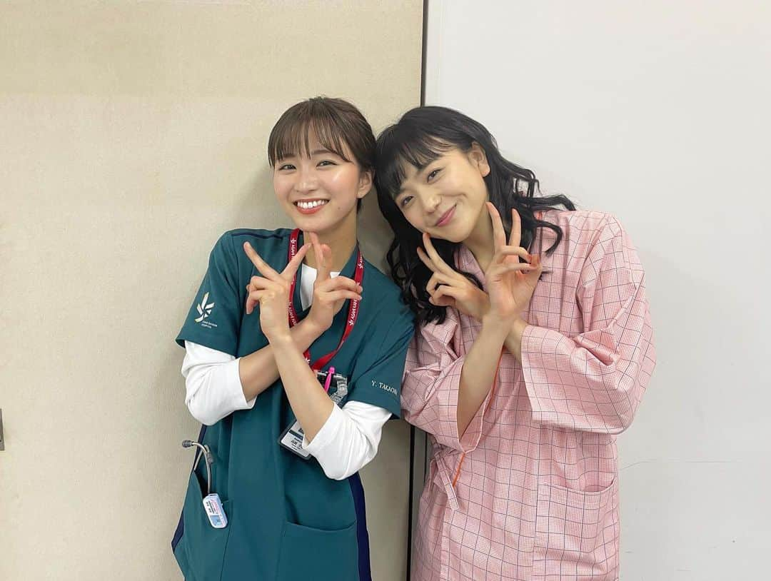 岡崎紗絵さんのインスタグラム写真 - (岡崎紗絵Instagram)「詩織と幸保👭 バチバチだったわたしたち。笑  Rayの現場以来で嬉しかったな〜☺︎  #ナイトドクター #松井愛莉 #岡崎紗絵 #ray」7月12日 22時43分 - sae_okazaki