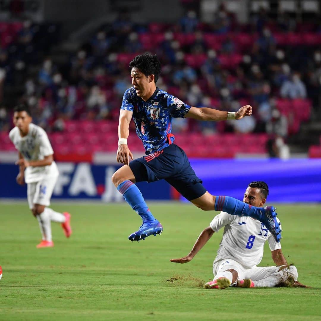 遠藤航さんのインスタグラム写真 - (遠藤航Instagram)「vsホンジュラス 3-1勝利。 応援ありがとうございました！ また次のスペイン戦に向けていい準備を。 . #東京五輪 #東京2020 #東京 #日本 #u24日本代表 #サッカー #勝利 . #japannationalteam #tokyo2020  #tokyo #japan #football」7月12日 23時06分 - endowataru