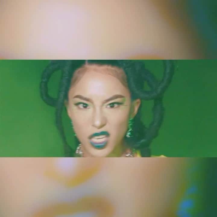 大門弥生のインスタグラム：「My New Single "Top Gyal" drops 23th❤️‍🔥❤️‍🔥YESSSS HOOOT SUMMERR🔥 #TOPGYAL」