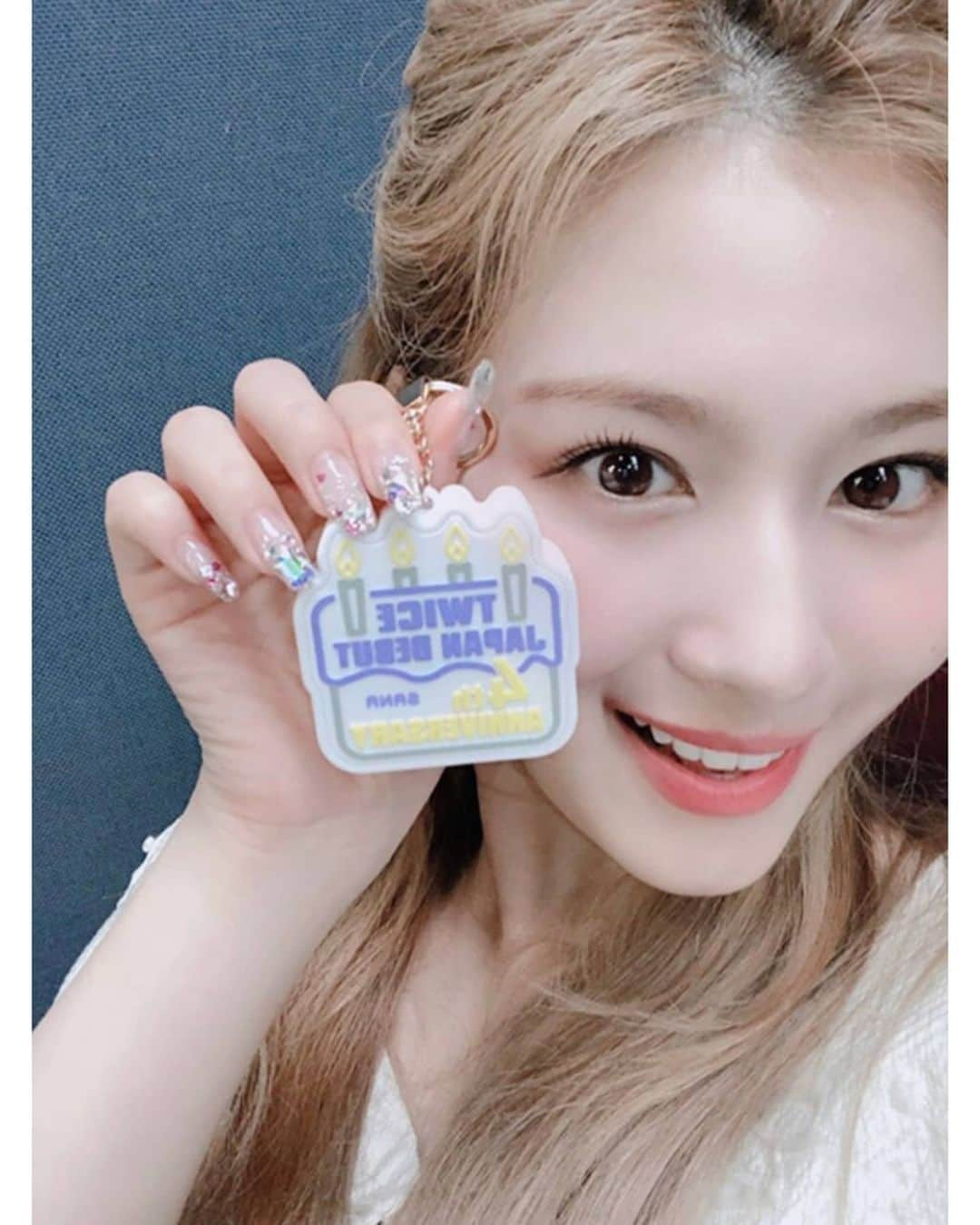 サナさんのインスタグラム写真 - (サナInstagram)「🥰💞 ーーーーーーーーーー Follow > @sana.twice.kr < . @twicetagram #TWICE#트와이스#ONCE#Sana#사나 #Nayeon#나연#Jeongyeon#정연#Momo#모모#Jihyo#지효#Mina#미나#Dahyun#다현#Chaeyoung#채영#Tzuyu#쯔위」7月13日 12時25分 - sana.twice.kr