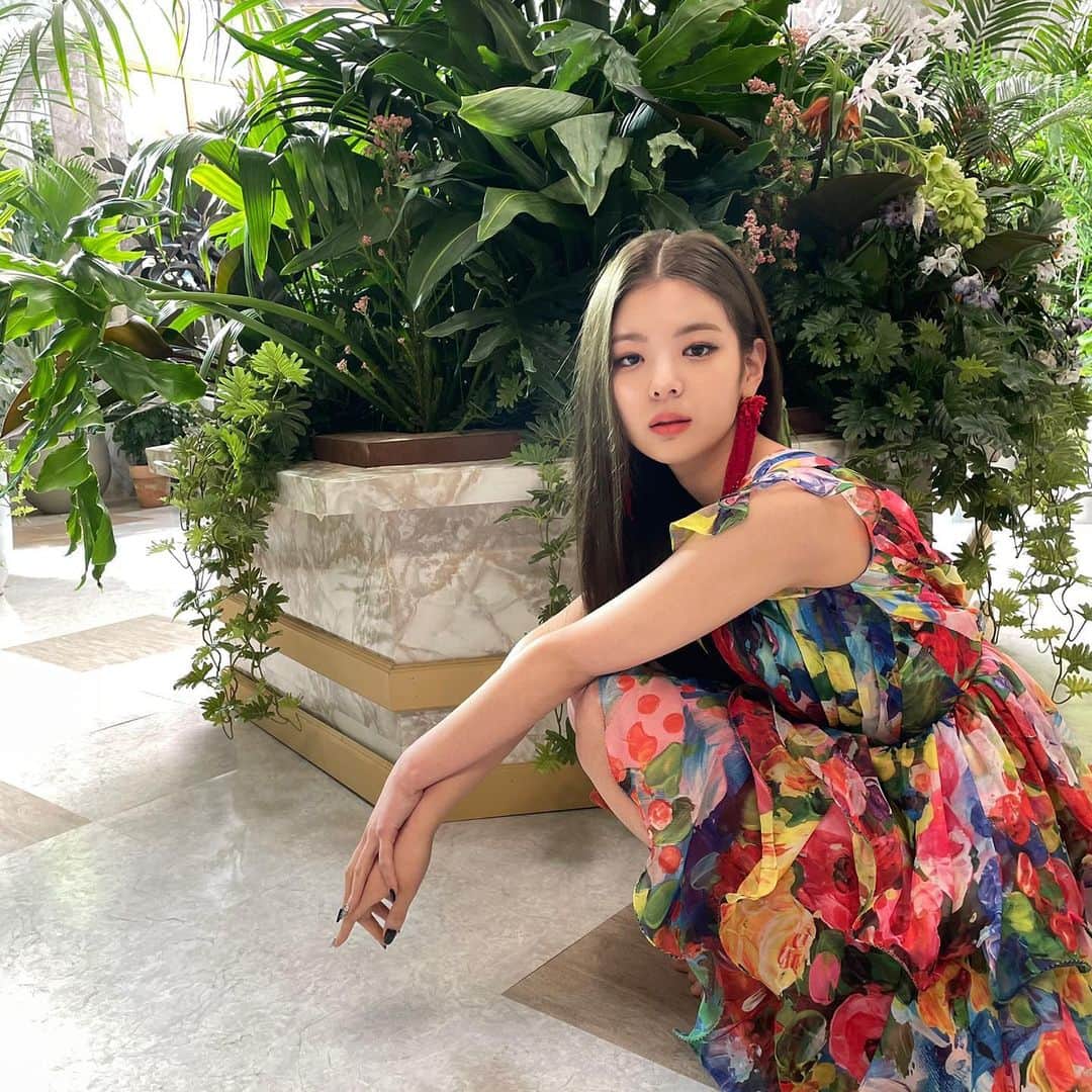 ITZYさんのインスタグラム写真 - (ITZYInstagram)「In the morning behind pics.」7月13日 13時24分 - itzy.all.in.us