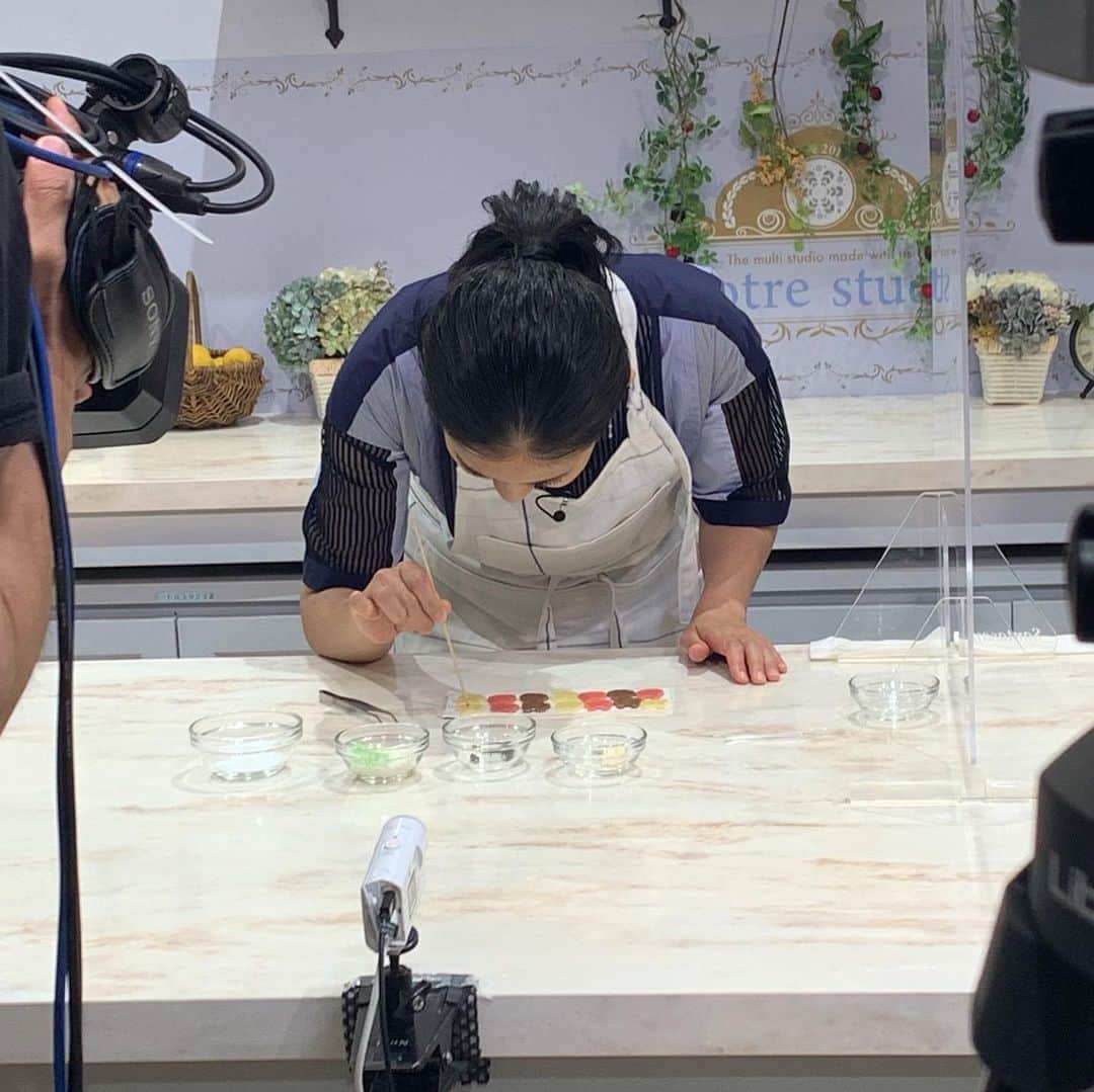 関根麻里さんのインスタグラム写真 - (関根麻里Instagram)「可愛いパン作り〜😆💕🍞 My first time baking cute bread!  #NHKWorld Japan #InnovativeJapaneseBread  https://www.jibtv.com/programs/explore_japan/20210709.html」7月13日 13時34分 - marisekine