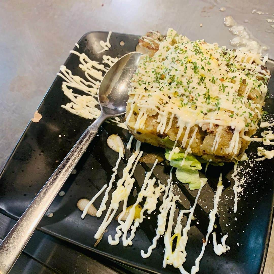 石田千穂さんのインスタグラム写真 - (石田千穂Instagram)「． CMNOWさんの撮影でお邪魔した鉄板焼き屋さん この後も撮影と思えないぐらいみんなとお腹いっぱいいただきました。 どれも本当に美味しかったです☺️」7月13日 14時32分 - chiho_ishida