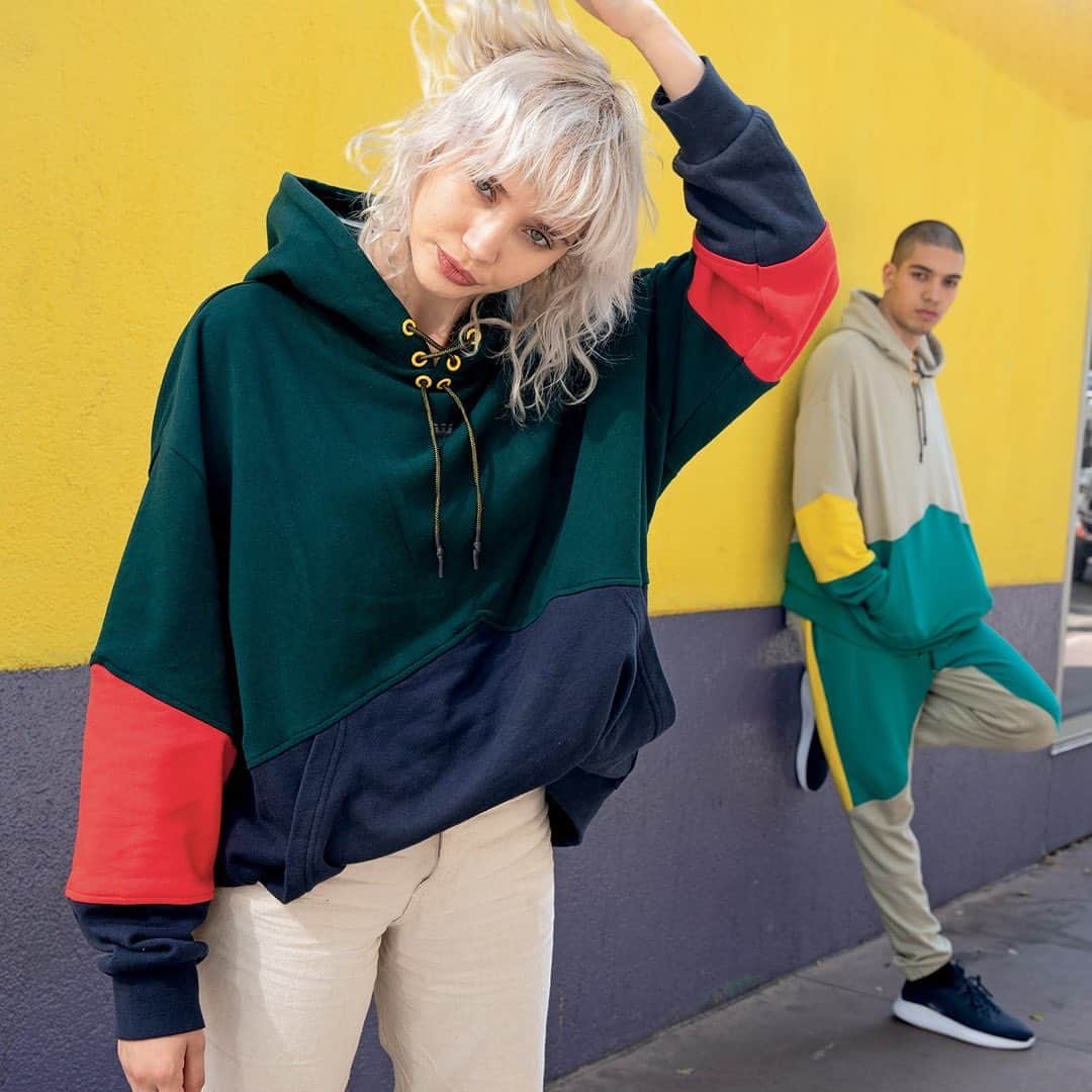 SUPRA TOKYOのインスタグラム：「. YEAR: 2019 ''92 FLEECE''  Archive Sale LIMITED QUALITY Available Online Store  #supraforever #supratokyo #hoodie」