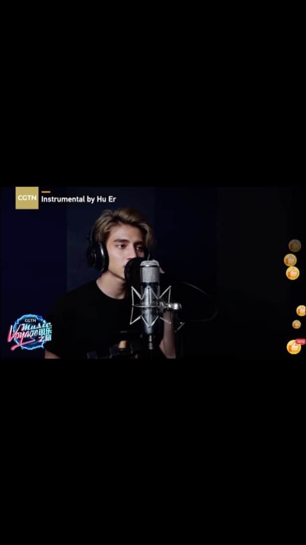 AMのインスタグラム：「I extremely appreciated that giving me a chance to cover this such a breathtaking song. Again thank CGTN very much. Hope everybody understand my Chinese 😂😂」