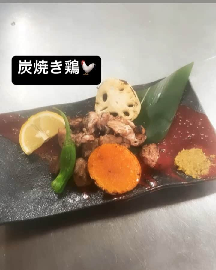 鶏っく 京橋のインスタグラム：「. こんばんは！ 鶏っく言うたらやっぱ炭焼き鶏✊ これは鳥ハラミ、人間でいうと横隔膜にあたる部位で希少部位です☝️ 独特の食感でクセになる！ 是非お酒と共に🍶  #鶏っくやばない #炭焼き #京橋居酒屋 #京橋グルメ #居酒屋 #飲み放題 #ビール #サントリー #プレモル #レモンサワー #ハイボール #個室居酒屋 #こだわり酒場レモンサワー #齋藤飛鳥やばない #オバトン #ムバッペ」