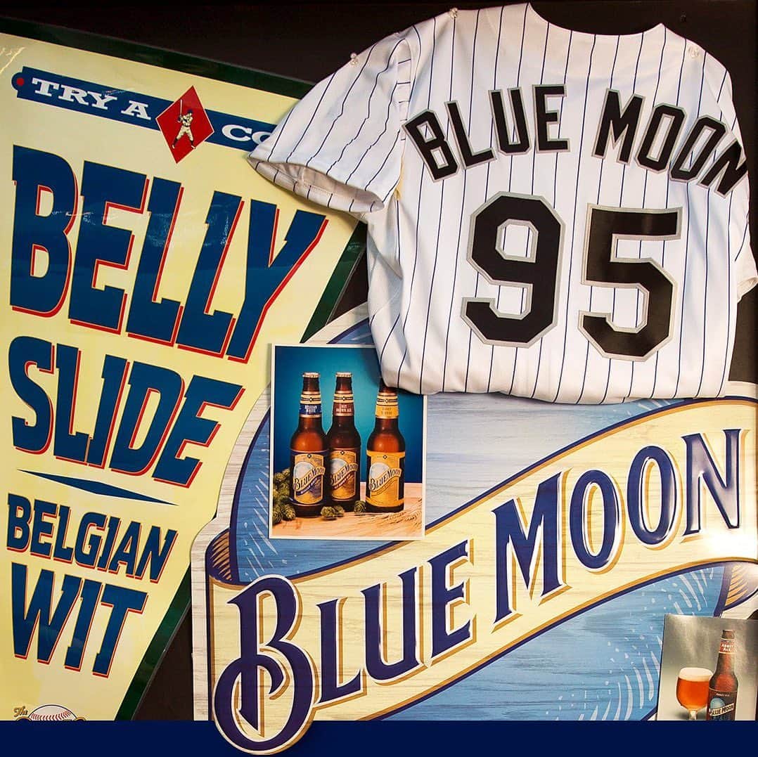 ブルームーンさんのインスタグラム写真 - (ブルームーンInstagram)「大谷翔平選手も選出されている「MBLオールスターゲーム2021」が明日7月14日（現地時間7月13日）にプレイボール！会場はなんと、BLUE MOON発祥の地、コロラド州デンバーの＜クアーズ・フィード＞です！1995年に産声をあげたBLUE MOONは、当時は野球場を訪れる人のために振る舞われる無名のクラフトビールでした。そこで飲んだ人々に「この素晴らしい味は奇跡！（Once in a Blue Moon!）」と称賛されたことから今の「BLUE MOON」は誕生し、今日に至るまでわたしたちのBeer Lifeを楽しませてくれています。 ⁡ 特に今年のオールスターゲームは大谷選手の活躍にも期待が高まります！ 明日はこの豪華な球宴を「BLUE MOON」と一緒に楽しみましょう！Cheers! ⁡ #ブルームーン #bluemoon #ビール #beer #お酒好き #お酒大好き #クラフトビール #creftbeer #ビール女子 #ビール男子 #ビール好き #野球 #baseball #メジャーリーグ #MLB #オールスターゲーム #クアーズフィールド #coorsfield #コロラド #Colorado #大谷翔平 #showtime #shoheiohtani #OnceinaBlueMoon #アメリカ #コロラド州 #cheers #乾杯」7月13日 20時50分 - jp_bluemoon_beer