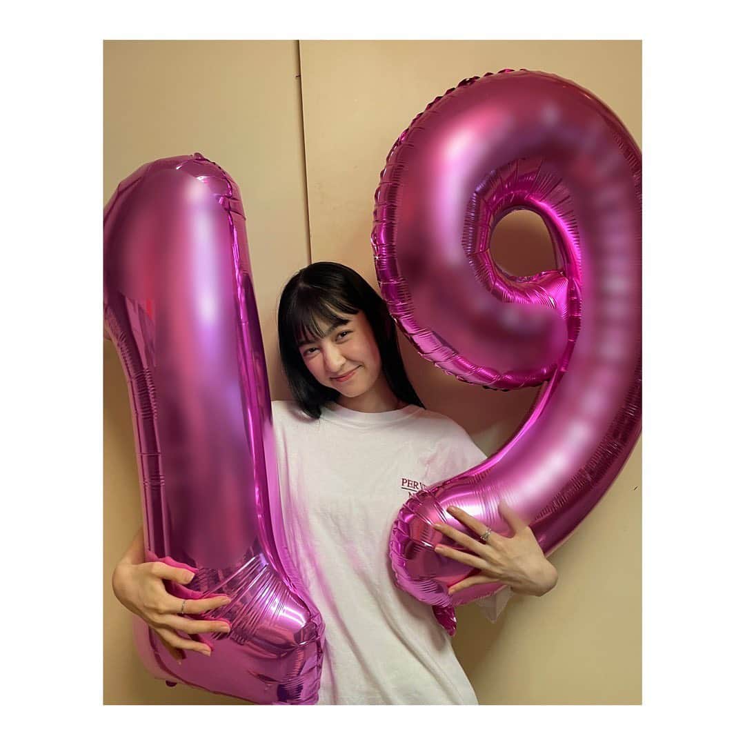 成田愛純さんのインスタグラム写真 - (成田愛純Instagram)「・ ・本日19歳になりました. 自分は沢山の人に支えられているんだなと心から感じました🥲 いつもありがとうございます‼︎ そしてこれからもよろしくお願いします🪐」7月13日 21時28分 - narita_asumi.official