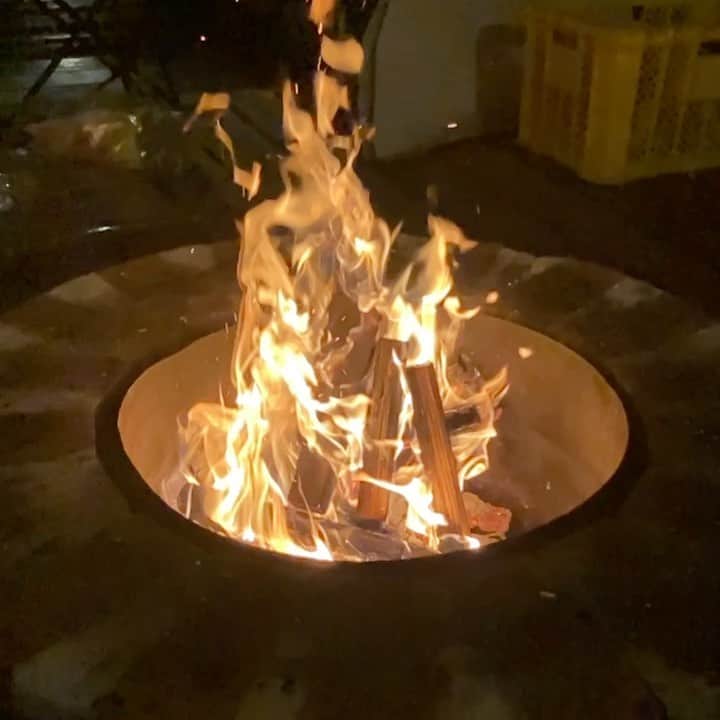 柳下毅一郎のインスタグラム：「fireside」