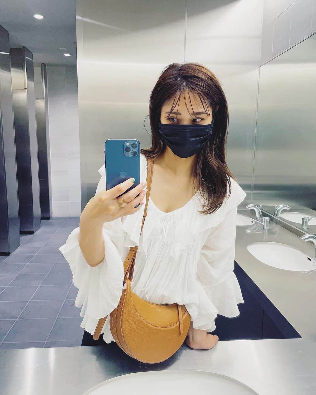 山田千尋さんのインスタグラム写真 - (山田千尋Instagram)「. 前髪もっと近くで見たいとあったので🤭 こんな感じです❤︎」7月13日 23時19分 - chihiro_511