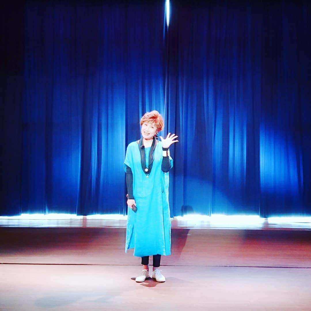 小林幸子さんのインスタグラム写真 - (小林幸子Instagram)「今夜、NHK「サンドのお風呂いただきます」20時15分から放送です。  思い出の伊東に行ってきました😊 ハトヤのステージで、久しぶりに歌っています。  いろんなお話させていただきました✨  ぜひ、見てくださいね‼️  https://www.nhk.jp/p/ts/7W6941X42Z/  #sachikokobayashi  #小林幸子  #サンドウィッチマン  #サンドのお風呂いただきます  #伊東  #ハトヤ  #山の方  #見てね」7月14日 11時56分 - kobayashi_sachiko_5884