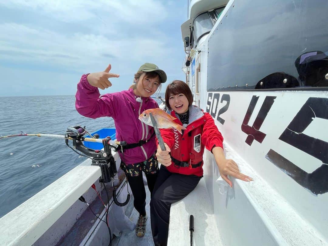 矢端名結さんのインスタグラム写真 - (矢端名結Instagram)「今日のヤバTubeは！ 静岡の釣りガール三浦さんと人気の海釣り🐟 釣りを経験したことのない人でも楽しめる、その魅力とは？！ さらに、駿河湾で釣ったとれたての海の幸を3代続く老舗料理店で堪能しまーす🧡  めちゃくちゃ楽しかったですー！！  #海釣り　#駿河湾 #釣りガール　#静岡 #おれんじ　#釣りハマる #ヤバTube #やばたん」7月14日 12時08分 - miyu_yabata
