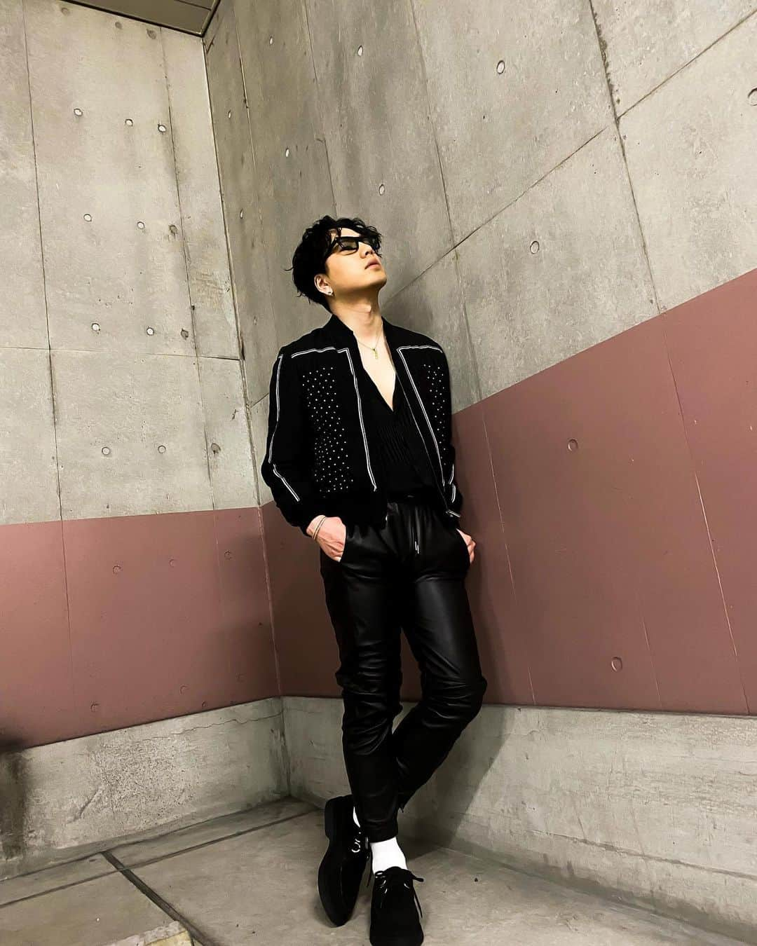 登坂広臣さんのインスタグラム写真 - (登坂広臣Instagram)「Saint Laurent @ysl Men’s Spring Summer 22 Show by @anthonyvaccarello July 14th 8:30PM CEST Live on Instagram & YSL.COM  #YSL  @ysl」7月14日 17時11分 - omi.cdl