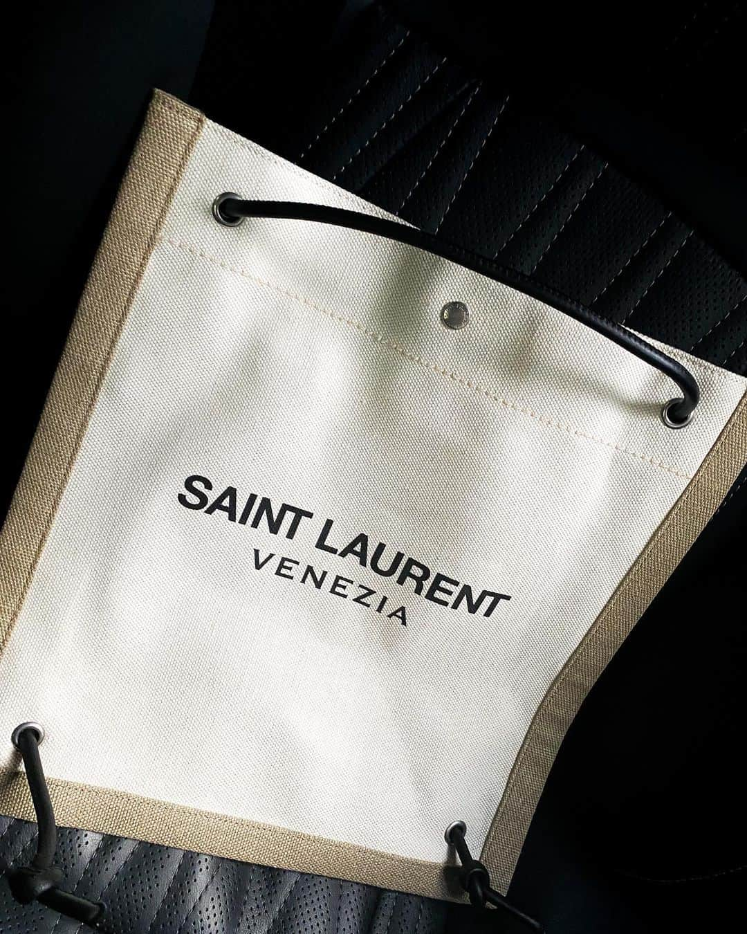 登坂広臣さんのインスタグラム写真 - (登坂広臣Instagram)「Saint Laurent @ysl Men’s Spring Summer 22 Show by @anthonyvaccarello July 14th 8:30PM CEST Live on Instagram & YSL.COM  #YSL  @ysl」7月14日 17時11分 - omi.cdl