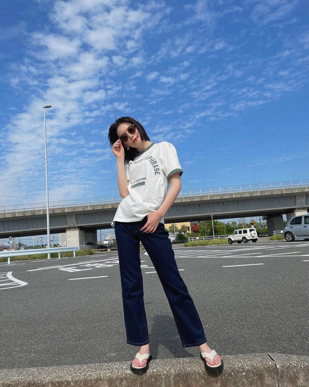 Nagomi（なごみ）さんのインスタグラム写真 - (Nagomi（なごみ）Instagram)「夏は黒髪ショートが好き👖💙」7月14日 19時19分 - __nagomi32__