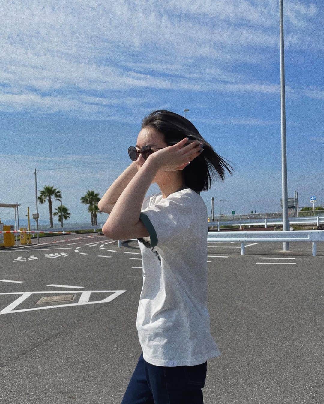 Nagomi（なごみ）さんのインスタグラム写真 - (Nagomi（なごみ）Instagram)「夏は黒髪ショートが好き👖💙」7月14日 19時19分 - __nagomi32__