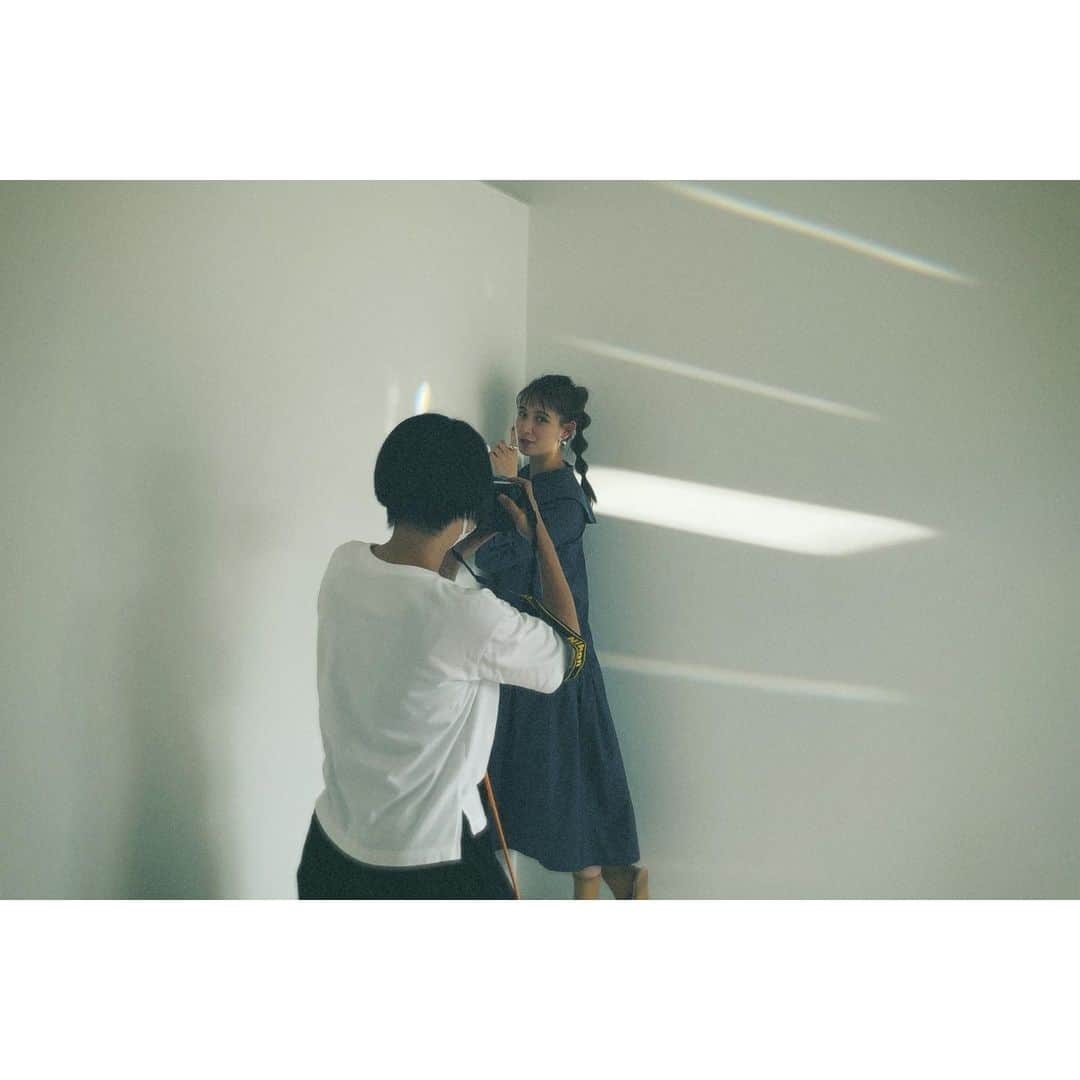 トラウデン直美さんのインスタグラム写真 - (トラウデン直美Instagram)「cancamのオフショット。 今は10月号の撮影をしています。お楽しみに🤍  #cancam  #オフショット」7月14日 19時57分 - naomi_trauden_