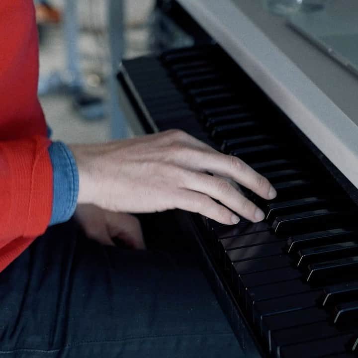 フェニックスのインスタグラム：「Loop N°03 #7」