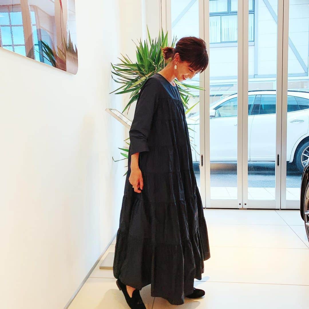 安田美沙子さんのインスタグラム写真 - (安田美沙子Instagram)「少し前の、京都での撮影。 とても可愛いフレアなワンピースでした🤍  靴擦れの絆創膏は、愛嬌で。笑  本日12時に、京都にて理想のお家を色んな方と語るwebmagazine 「YLIY」vol.2が公開になります。  ぜひ、ご覧ください✨ @yliy_magazine   今日はこどもを送り終え、とある企画のミーティングへ向かっております。 素敵なものが出来ますように🤍  #magazine #webmagazine  #house #kyoto #japanese #onepeace @ririchuchu  @elvio_zanon  @katsuyamaakira  @sakaguchiyuji625 @trustdesign_collection」7月15日 9時40分 - yasuda_misako