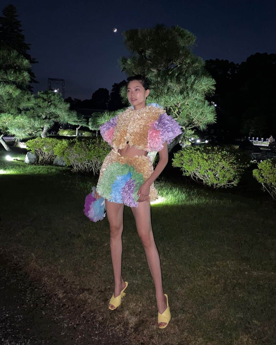 森星のインスタグラム：「tomo koizumi collection 🌙」