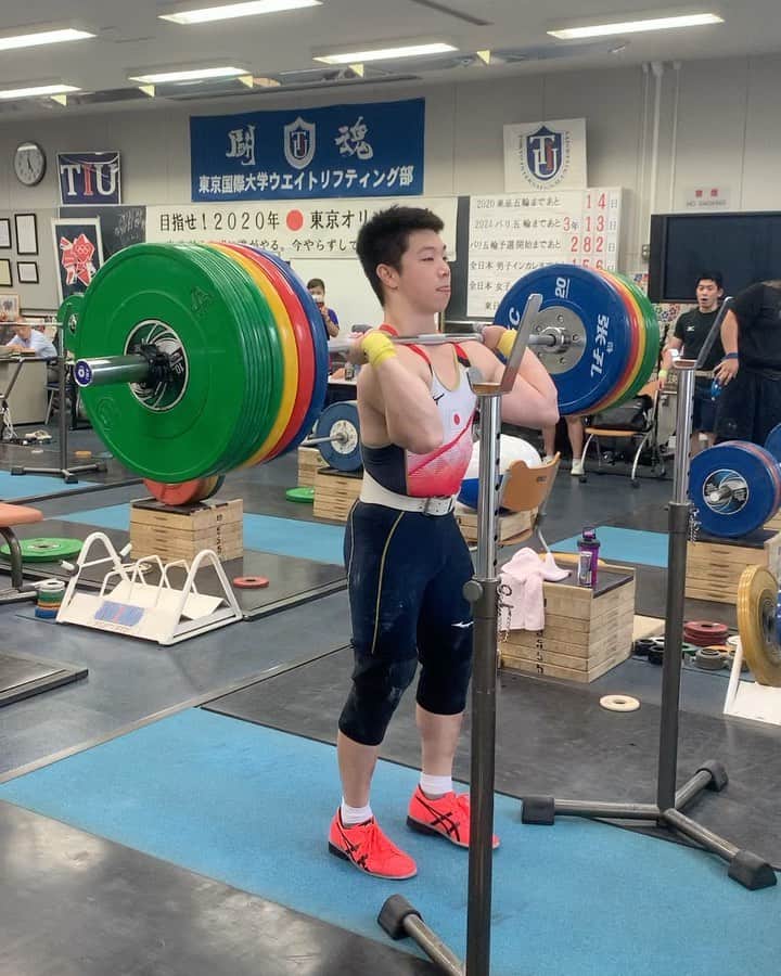 のインスタグラム：「Jerk  200kg  #weightlifting #olympiclifting  #cleanandjerk #clean #jerk #snatch #deadlift  #squat  #crossfit #fitness #training  #2xu #chrio #asics  asics olympic shoes」