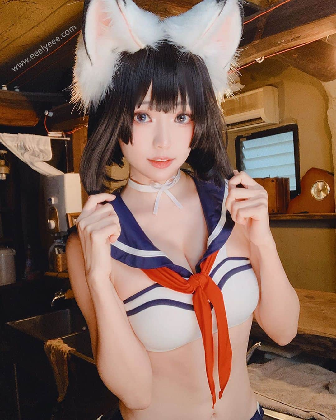 Elyさんのインスタグラム写真 - (ElyInstagram)「Big furry ears!  めっちゃ大きいサイズケモミミ！  感覺什麼都可以聽很清楚的大毛毛耳!!! 　　 　 ．∧　∧　｡ 　　ﾟ 　(*ﾟ∀ﾟ*)っﾟ　　。 。　　　(っ Οﾉ 　 　 　 　`J´  #elycosplay  #dailyely #elydaily #blessed #sailor #セーラー服  #cosplay #originalcharacter #swimsuit #furryears」7月15日 12時28分 - eeelyeee