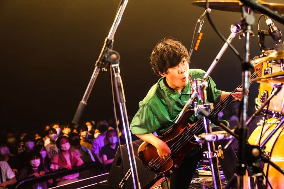 秋澤和貴のインスタグラム：「the peggiesとのツーマンでした！まじでたのしかった！！  photo by @t_s_p_1988」
