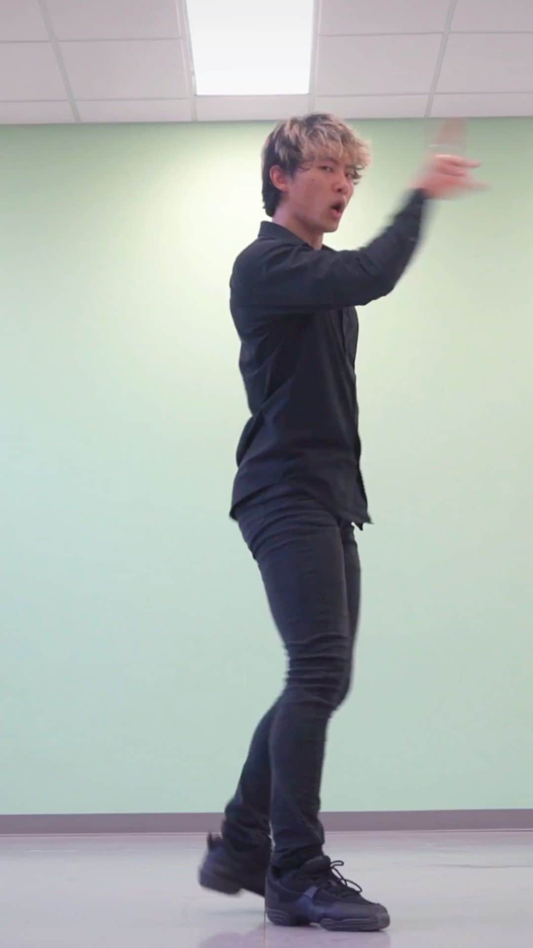 ヤマカイのインスタグラム：「#バター #butter #dance #ballet #bts #バンタン　#防弾少年団　#kpop」