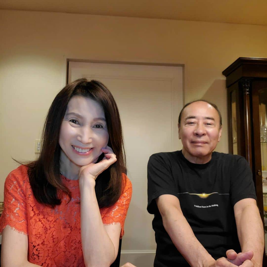 武東由美さんのインスタグラム写真 - (武東由美Instagram)「明日7月16日(金)のインスタライブ  すみません！ 私が今　東京にいないものでお休みします！ ずっと続けてきましたが、残念です。  声も大分復活してきました！ 今は朝から寝るまでずっと声をだしている感じです。 来週は元気にできるように頑張ります。  よろしくお願いいたします。  #武東由美#モト冬樹#インスタライブ配信 #インスタライブ#すみません#お休みします！」7月15日 19時09分 - pochalime12