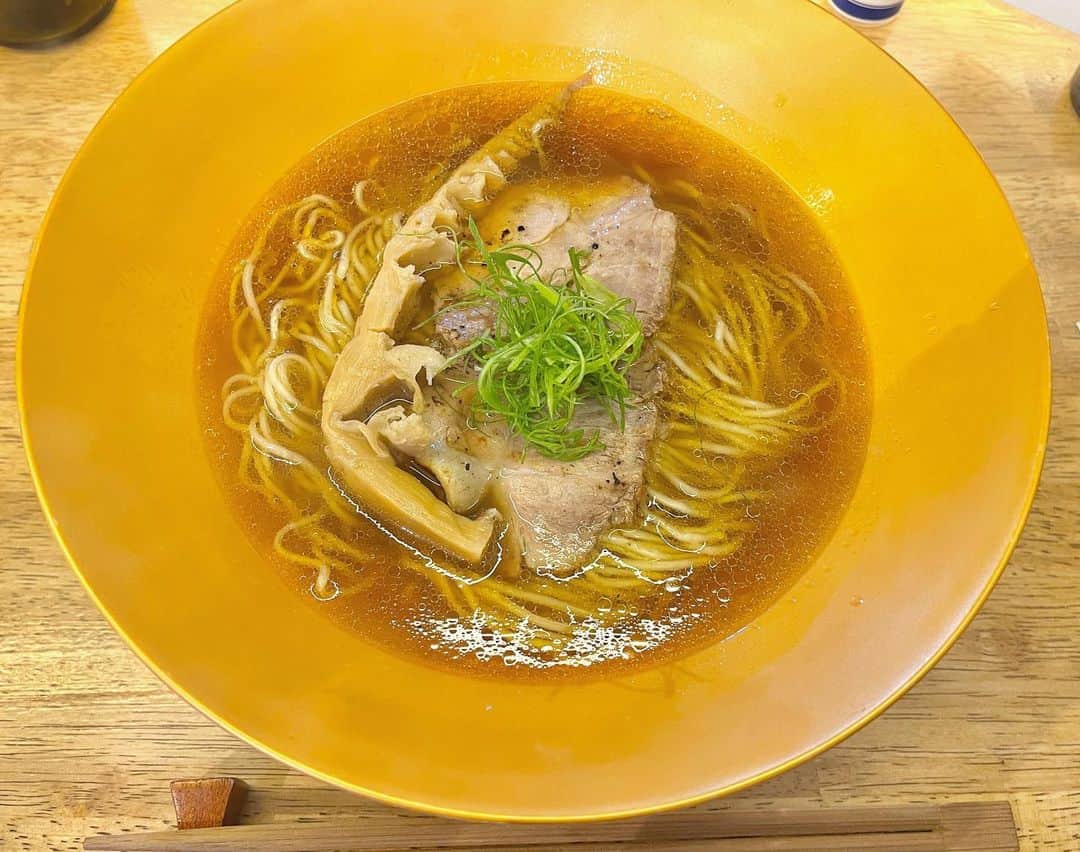 のインスタグラム：「❤︎ 二郎以外のラーメンも食べてますよ〜🍜✨」