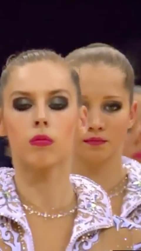 のインスタグラム：「5 balls  #OlympicGames  #OlympicGames2012  #rhythmicgymnastics  #gymnastics  #gymnastic  #5balls」