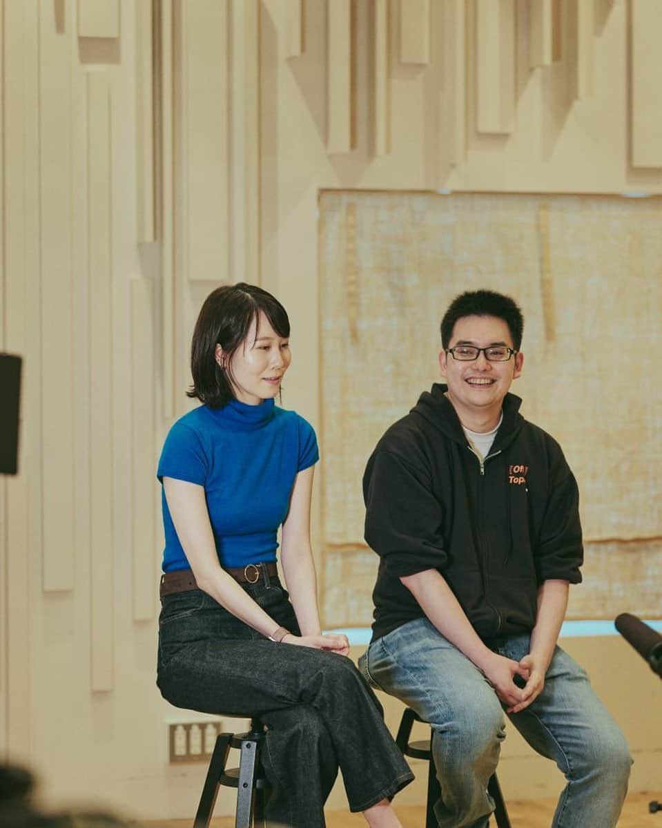 草野美木のインスタグラム：「SpotifyオリジナルからPodcast番組『bytes by Off Topic』をスタートしたよ、インタビューしてもらいました！がんばるぞ〜  We launched new series “bytes by Off Topic” from Spotify Original! Featured in Spotify Newsroom.💚」