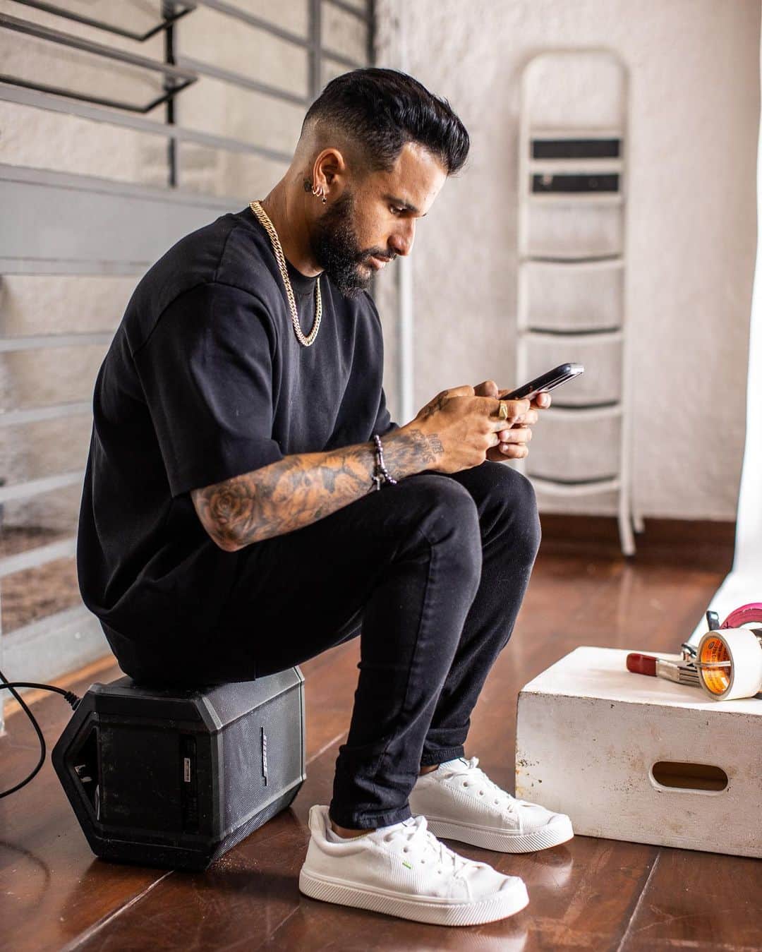 イタロ・フェレイラさんのインスタグラム写真 - (イタロ・フェレイラInstagram)「“ o outro lado da moeda “ 🪙  -  Fotos: @rodrigomarquesphoto  @gajustyling @vanvansena @mocoto @ci_santtos」7月16日 21時43分 - italoferreira
