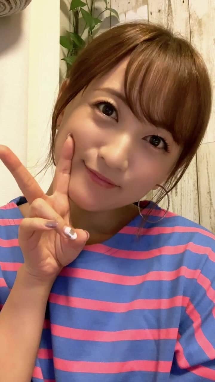のインスタグラム：「⁡ 事前に告知せずに始めてしまったゲリラインスタライブでしたがみてくださった皆さん、コメントくださった皆さん、ありがとうございました😊✨ ⁡ 誕生日イベント『AYAKA KOMATSU Birthday Event 2021 in Online』チケット絶賛販売中です🎟 ⁡ イベントでは一人一人の方とお話できるミート＆グリートの時間もあります👩‍❤️‍👩 （他の方に聞かれたり見られることはないので安心してくださいね☺️💓） ⁡ それでも恥ずかしい方は前半のトークイベントだけの参加もOKです🙆‍♀️ ⁡ ミート＆グリートではカメラをオフにしていただいても声だけでも大丈夫です👌 ⁡ Zoomでのオンラインイベントなのでカメラや音声のオンオフは皆さんのお好きなように設定していただいて大丈夫です👌 ⁡ そしてイベント後には今回のオリジナルポストカードに私がみなさんのお名前とメッセージとサインを直筆で書いて一人一人にお送りします📮 ⁡ なのでイベント後もワクワクがあって、きっと思い出に残るイベントになると思います❣️ ⁡ というかします❣️(笑) ⁡ 気軽に参加してもらえると嬉しいです☺️✨ 詳しくは ⁡ https://www.his-j.com/oe/detail/T6/?area=O9&country=OEA&city=HOJ&product=HOJ2024 ⁡ をご覧ください🙇‍♀️ ⁡ みなさんとこの夏 最高の思い出を作りたいと思います😉🌺 ⁡ #小松彩夏 #誕生日 #お誕生日 #イベント #オンライン #インスタライブ #インライ #ありがとう ⁡ ⁡ ⁡」
