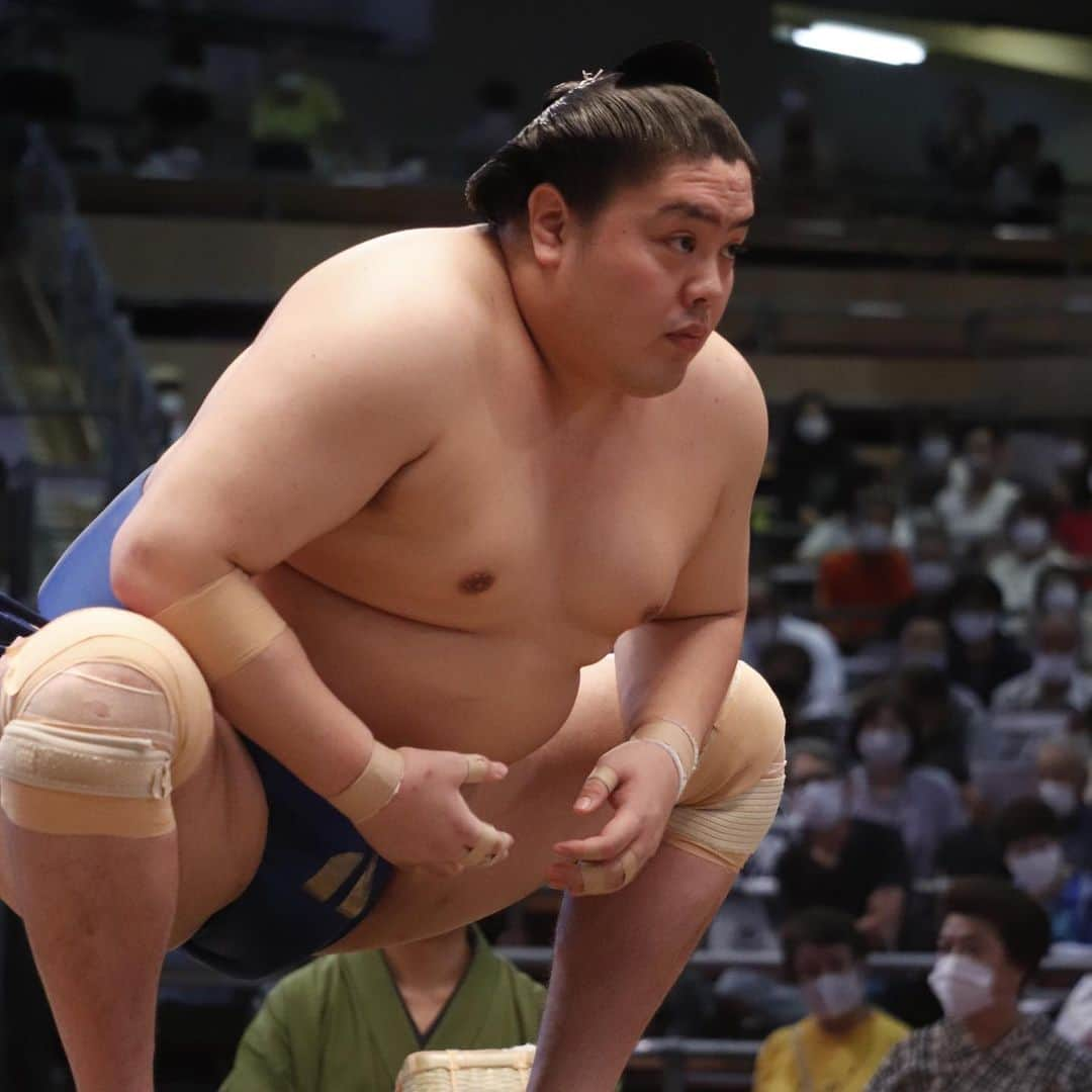 日本相撲協会さんのインスタグラム写真 - (日本相撲協会Instagram)「名古屋場所十三日目  優勝争いは全勝 白鵬、照ノ富士の2人にしぼられました！  両力士の他に、十両力士も紹介します！  @sumokyokai  #大相撲 #sumo #相撲 #力士 #お相撲さん #japanphoto #sumowrestlers #japanculture  #7月場所 #七月場所 #名古屋場所 #名古屋 #ドルフィンズアリーナ　#照ノ富士　#白鵬　#豊昇龍　#千代丸　#一山本　#豊山　#翠富士　#水戸龍　#魁勝　#炎鵬」7月16日 19時43分 - sumokyokai