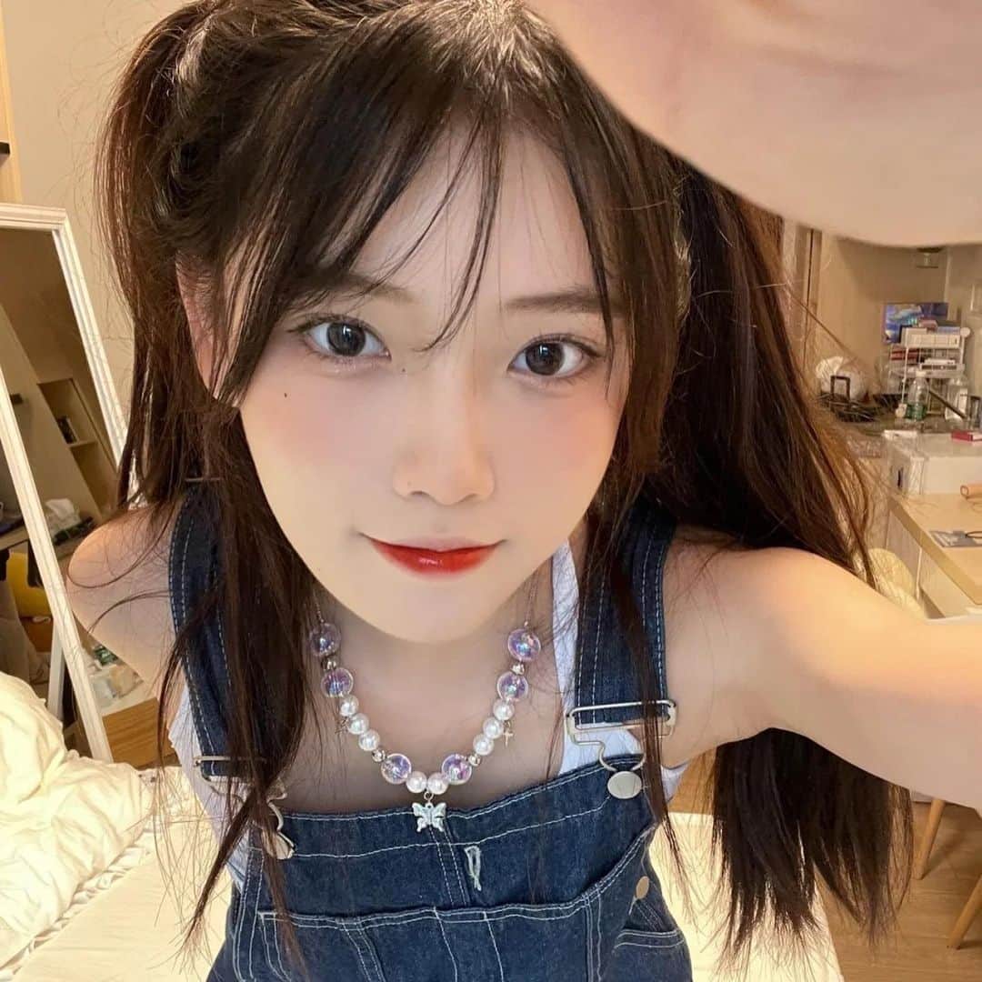 星來のインスタグラム：「国宝級美人×裸エプロン。 #国宝級 #美人 #裸エプロン #美しい #エロかわ #いいね返し #インスタ映え #instagood #instalike #f4f #l4l #likeforlikes #likeforfollow #いいねした人全員フォローする #お洒落さんと繋がりたい #美男美女と繋がりたい」