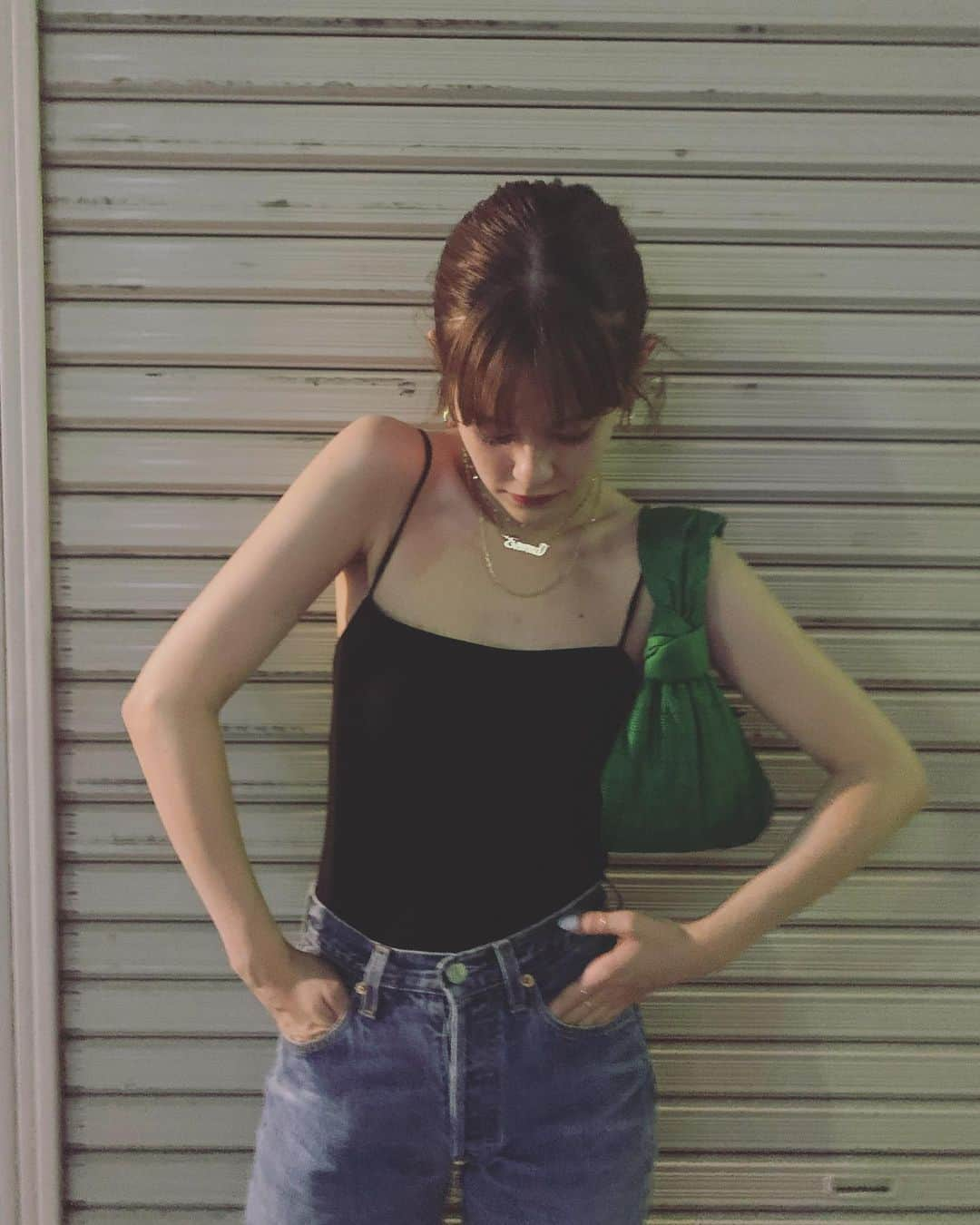 emmaさんのインスタグラム写真 - (emmaInstagram)「🦖  tops : @zara  bottoms : @levis_japan  bag : @newbottega」7月31日 18時12分 - okss2121