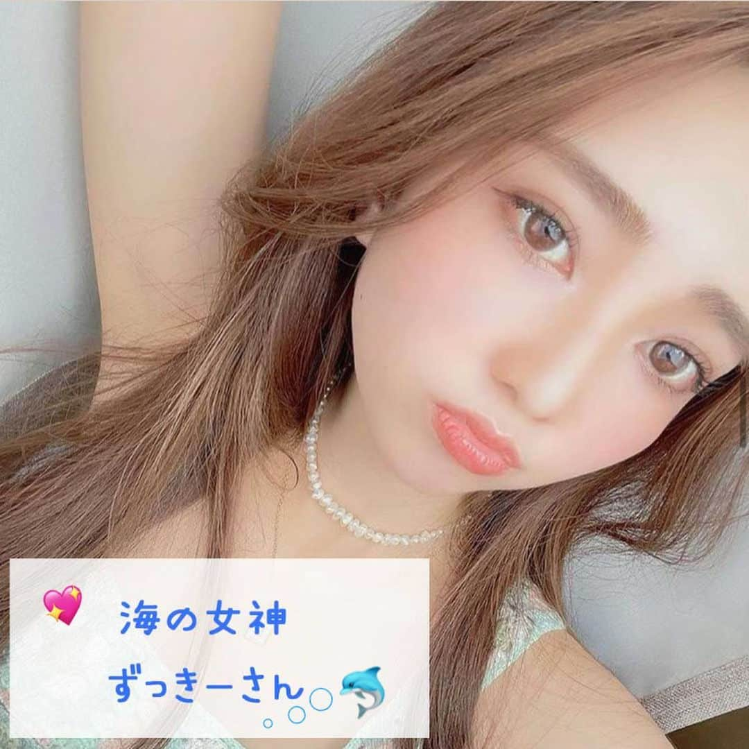 ❤️cutie.jp❤️【キューピー】のインスタグラム：「今回ご紹介させて頂きますのは ずっきーさん @zuuuuu18  です！！💙 ・ 夏！海！といえばずっきーさん と言っていいほど夏と海が似合います🏝！！ プロフィールにも海と空が好き！と書かれているので とっても海が大好きなのでしょうね～😻 ・ ハイライトの『Makeup』という項目には、ずっきーさんが使っているコスメを見ることが出来ます！！ お肌もすべすべでメイクもとても上手なずっきーさんの美容を参考にしたい方はチェック必須です✅ ・ またずっきーさんの投稿にはたくさん海でのショットが載っていて 可愛い水着のデザイン👙やスタイル抜群のずっきーさんが見られるので今すぐプロフィールに飛んでみてくださいね👀💖 ・ ・ ずっきーさん @zuuuuu18  のご紹介をさせて頂きました！ これからの季節、ずっきーさんの海での素敵なお写真の投稿が楽しみです💙 ありがとうございました！！！ ・ ∴∵∴ ୨୧ ∴∵∴ ୨୧ ∴∵∴ ୨୧ ∴∵∴ 紹介をご希望の方は掲載の写真へのタグ付け(@cutie.jp )と #キューティー のタグ付けをお願い致します♡ ∴∵∴ ୨୧ ∴∵∴ ୨୧ ∴∵∴ ୨୧ ∴∵∴ @zuuuuu18  #可愛い #綺麗 #美人 #美女  #かきあげヘア  #海 #夏 #水着コーデ #ファッション  #オシャレ #自分磨き #垢抜け #instagood #cute  #kawaiigaming」