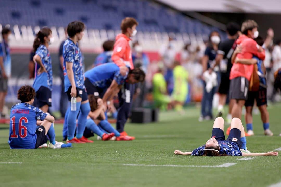 清水梨紗のインスタグラム：「. 小さい頃から夢見てたオリンピックへの挑戦が終わりました。 結果ベスト8。 結果を受け止めこの悔しさを忘れずに、努力し成長していきたいと思います。  このような状況の中で、オリンピックが開催された事に感謝の気持ちでいっぱいです。  みなさん、たくさんの応援ありがとうございました。  #tokyo2020  #東京オリンピック」